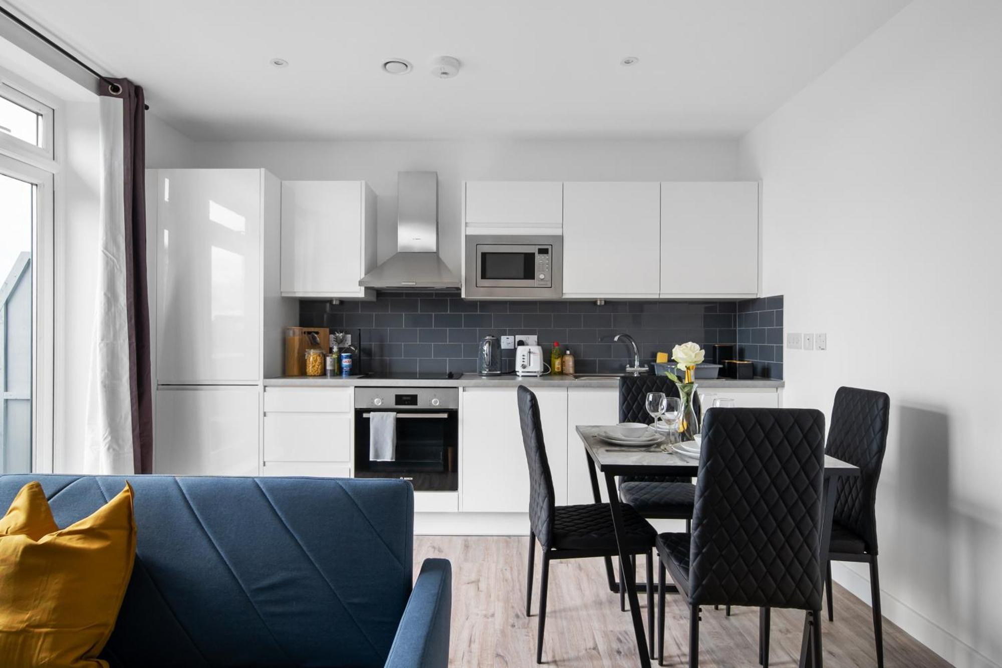 Livestay-Modern Apartments Building In Aylesbury Ейлсбъри Екстериор снимка