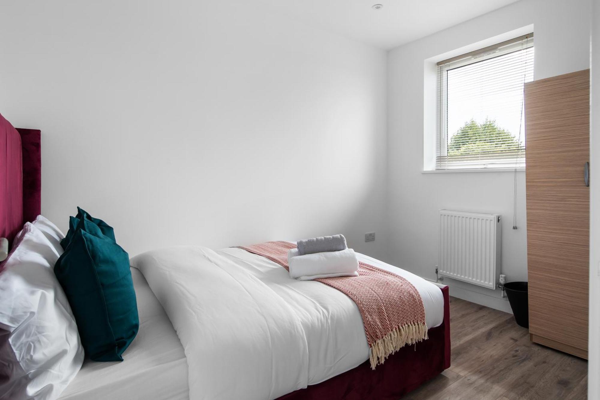 Livestay-Modern Apartments Building In Aylesbury Ейлсбъри Екстериор снимка
